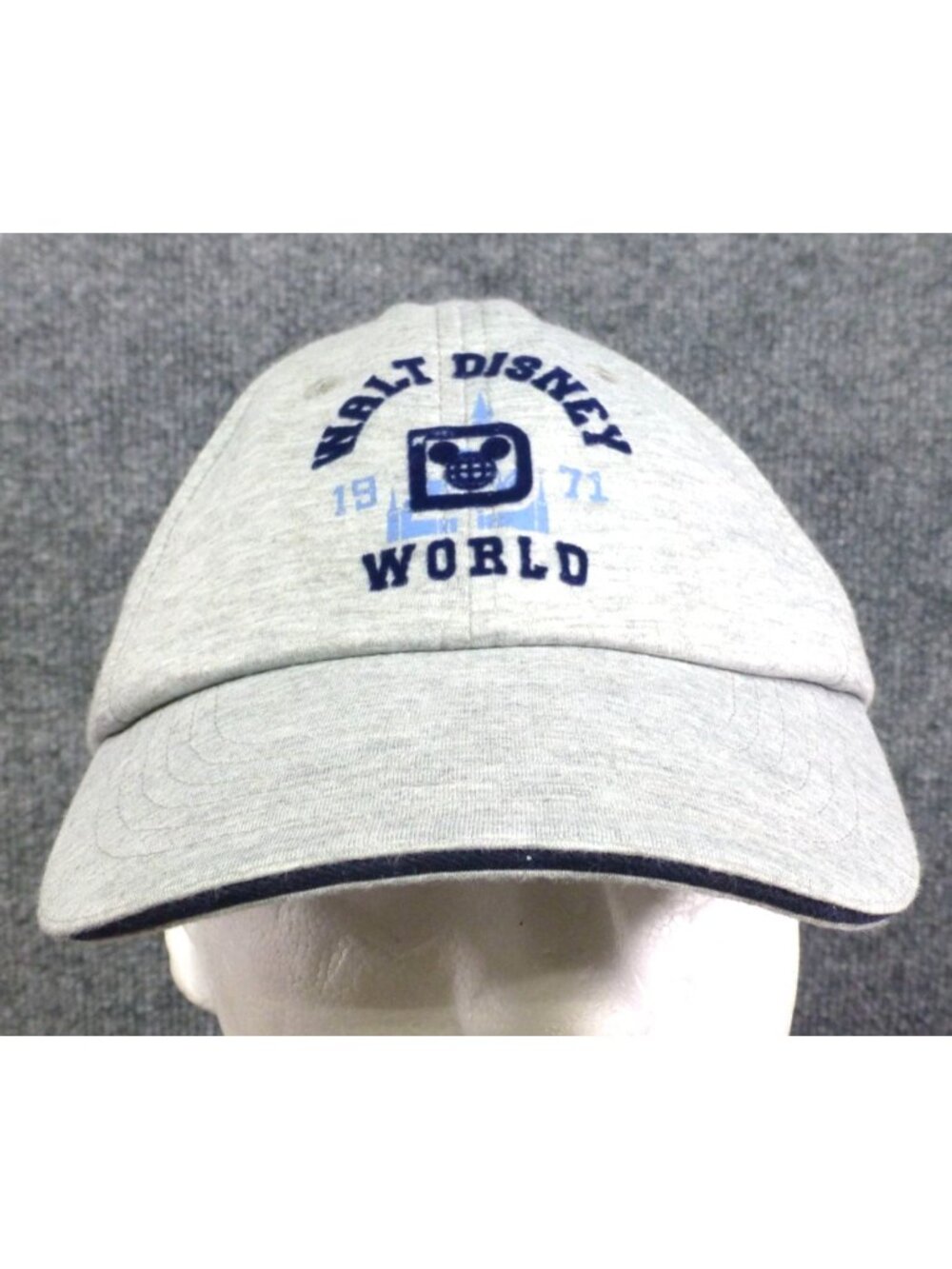 Walt Disney World Gray Baseball Cap Embroidered Adults Adjustable Disney Parks 1